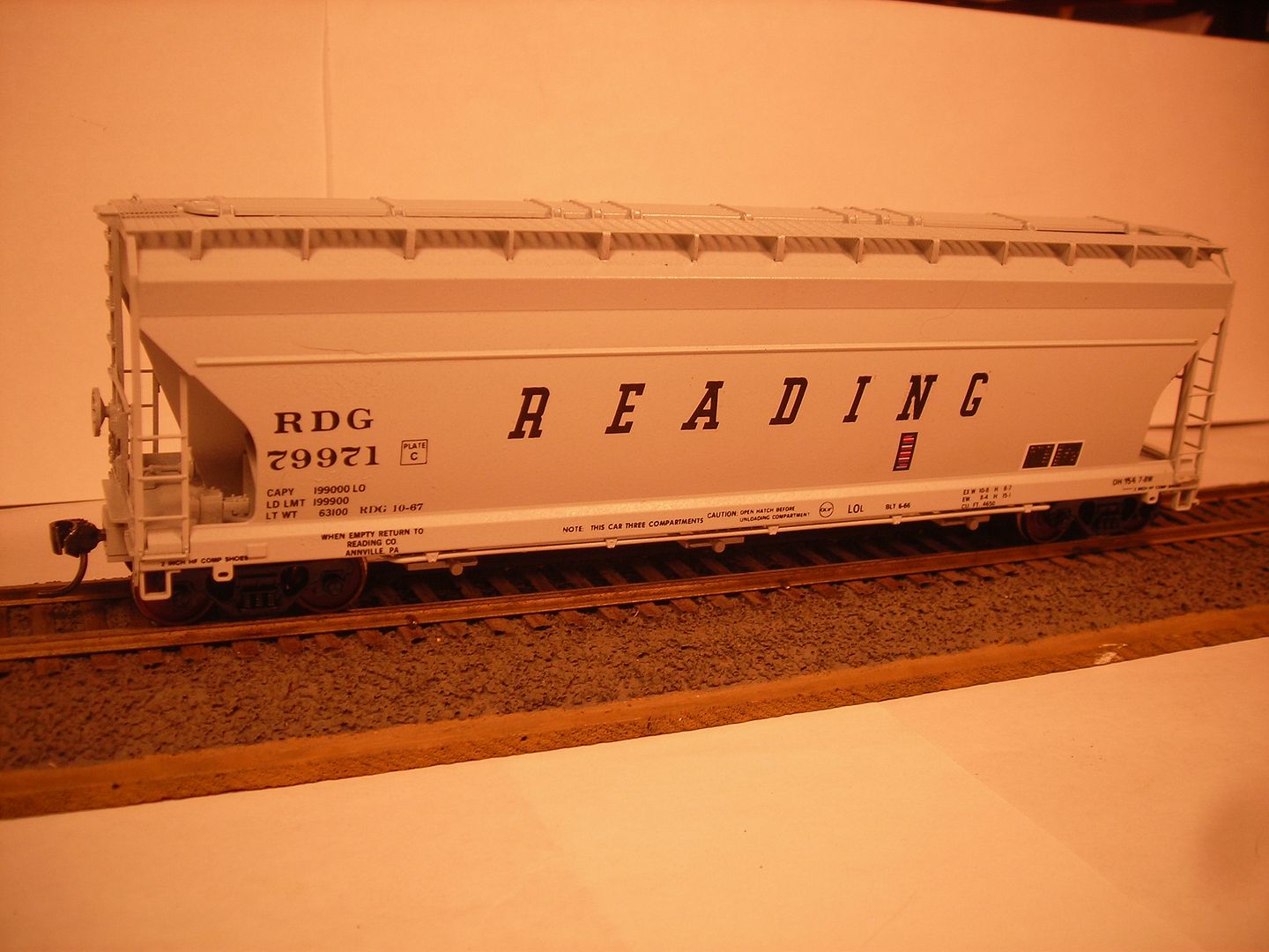 Choice of Gray for ACFX hopper Model Railroader Magazine Model